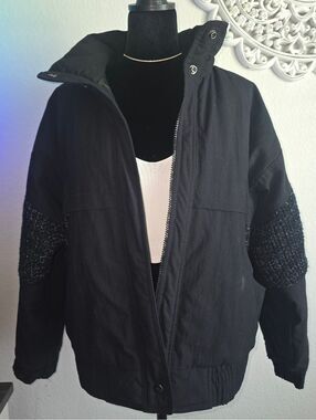ELCO Black Jacket with Knit Detail on Sleeves, Size Large